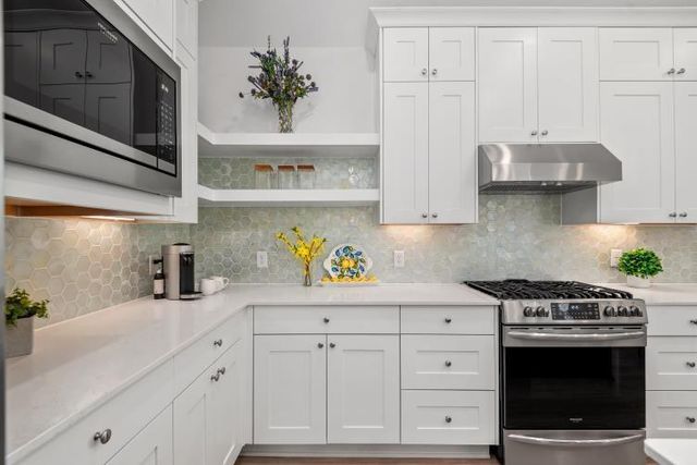 6040 Windward Falls Way, Porter, TX 77365