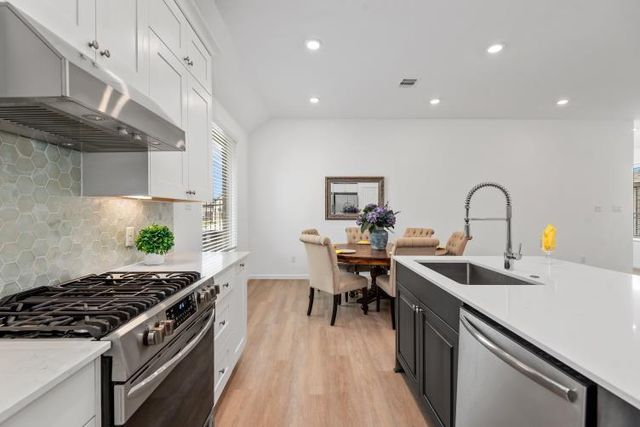 6040 Windward Falls Way, Porter, TX 77365