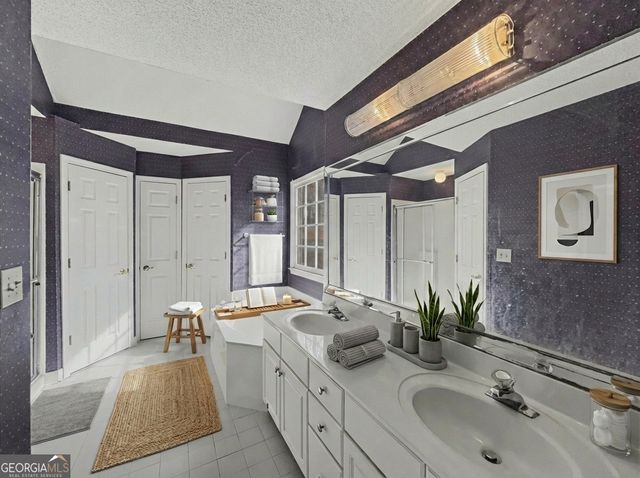 104 Holly Ridge Road, Stockbridge, GA 30281