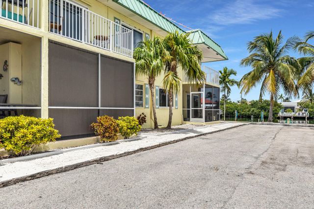 109 Avenue D Apt 305, Marathon, FL 33050