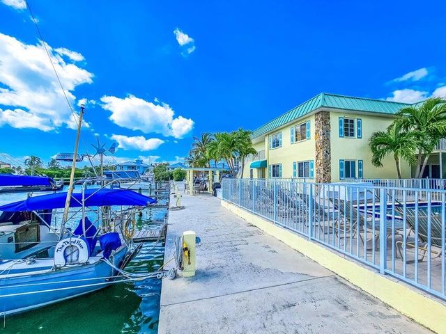 109 Avenue D Apt 305, Marathon, FL 33050