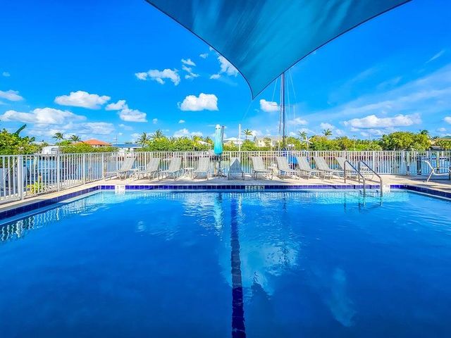 109 Avenue D Apt 305, Marathon, FL 33050