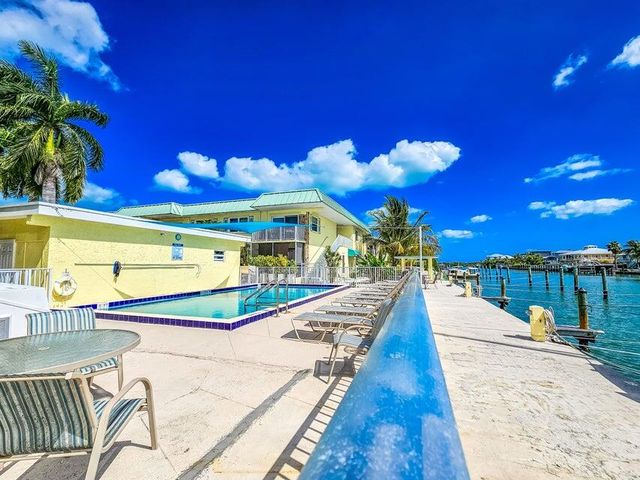 109 Avenue D Apt 305, Marathon, FL 33050