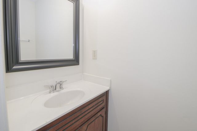 2000 Tynewood Drive, Clarksville, TN 37042