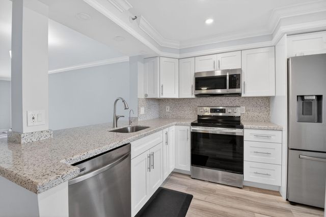 7076 Huntington Lane 507, Delray Beach, FL 33446