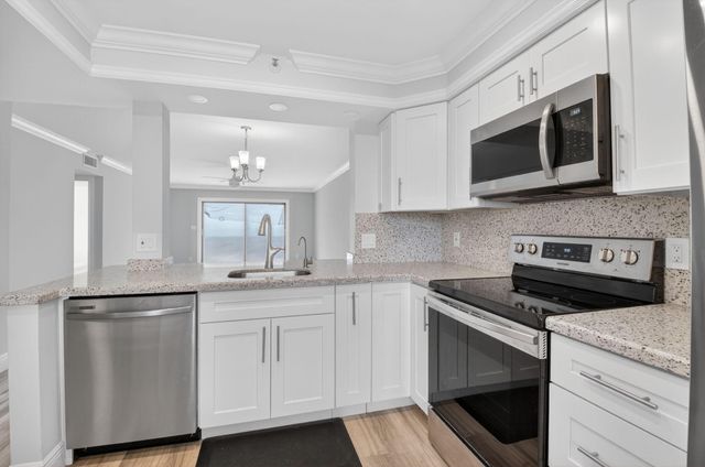 7076 Huntington Lane 507, Delray Beach, FL 33446