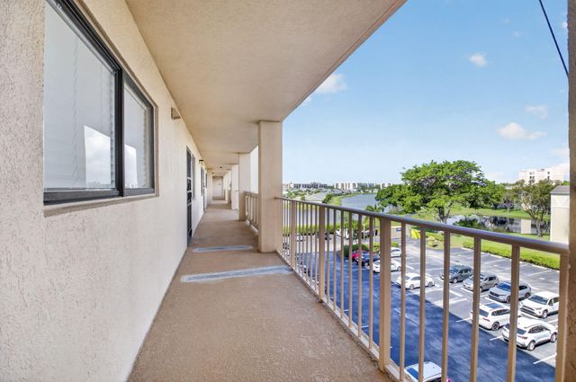 7076 Huntington Lane 507, Delray Beach, FL 33446