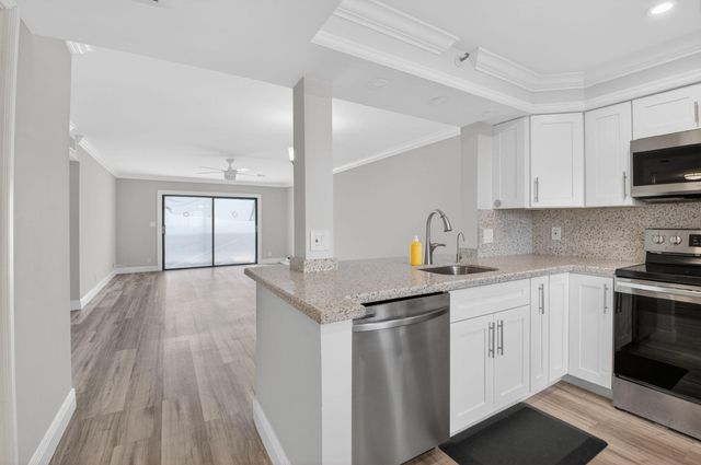 7076 Huntington Lane 507, Delray Beach, FL 33446