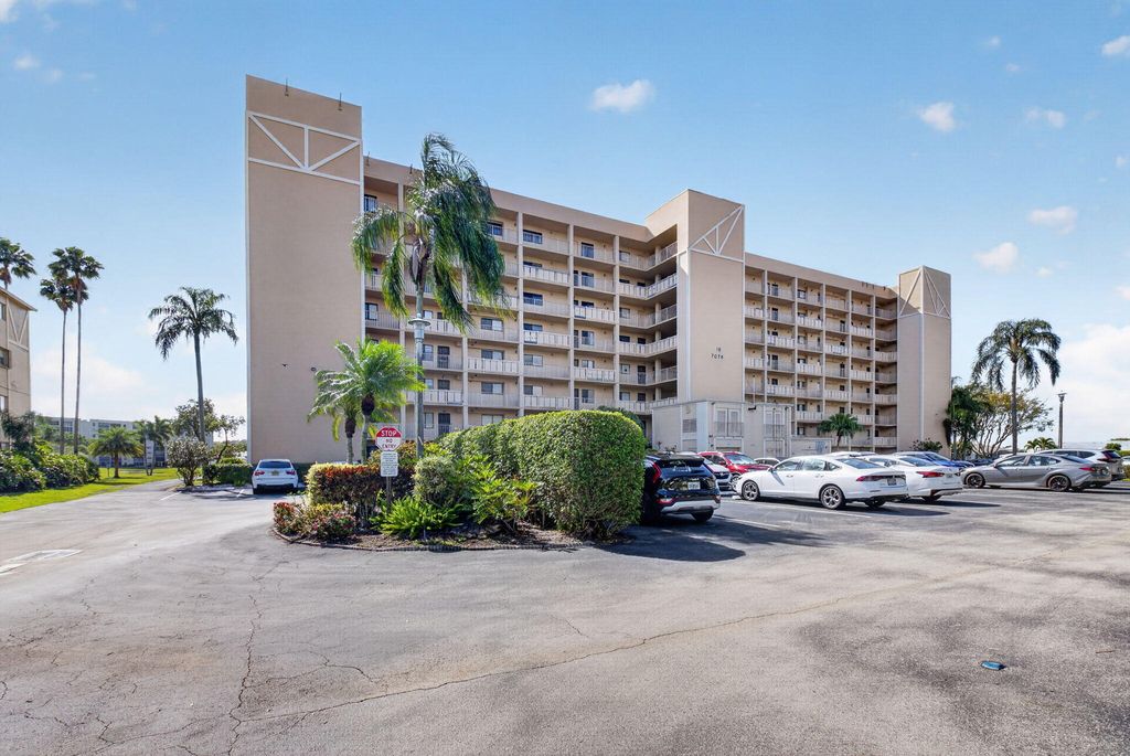 7076 Huntington Lane 507, Delray Beach, FL 33446