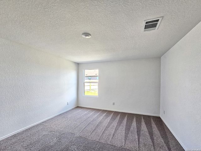 805 RIVIERA CT, Seguin, TX 78155