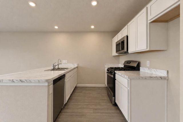 68 Road 51026, Cleveland, TX 77327