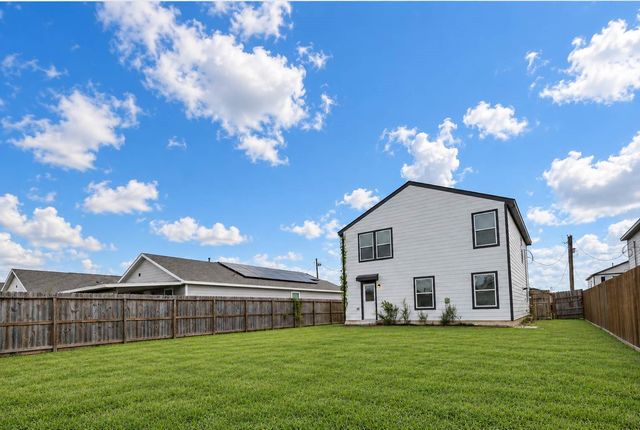 68 Road 51026, Cleveland, TX 77327