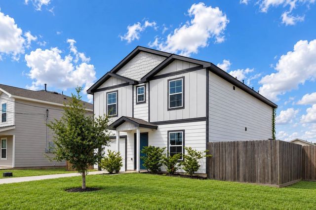 68 Road 51026, Cleveland, TX 77327