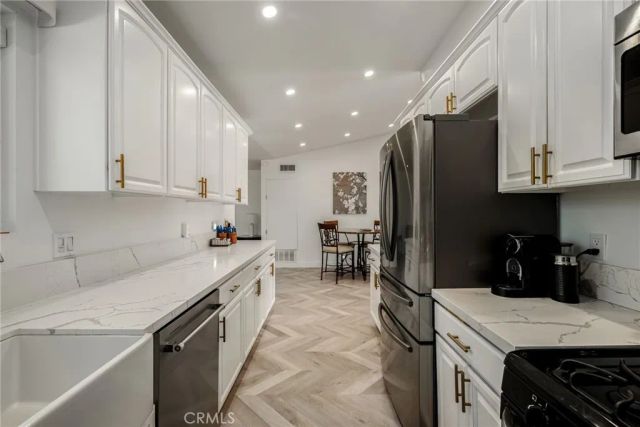 2303 N Magnolia, Palm Springs, CA 92262