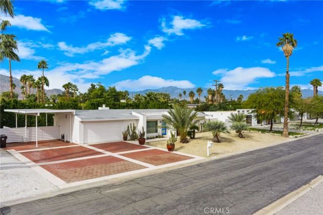 2303 N Magnolia, Palm Springs, CA 92262