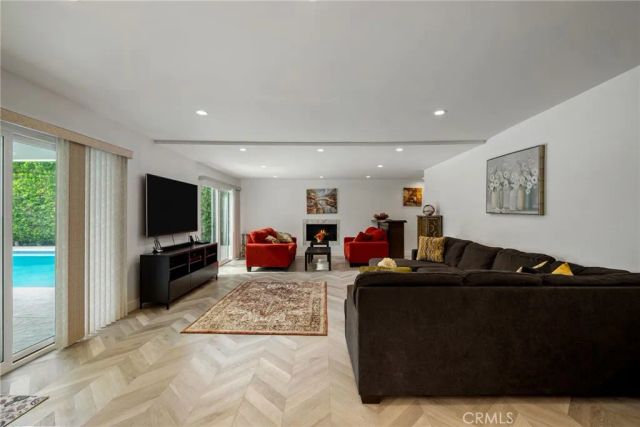 2303 N Magnolia, Palm Springs, CA 92262