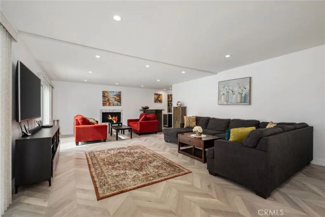 2303 N Magnolia, Palm Springs, CA 92262