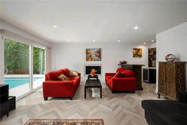 2303 N Magnolia, Palm Springs, CA 92262