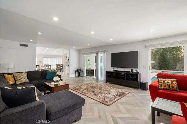 2303 N Magnolia, Palm Springs, CA 92262