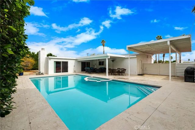 2303 N Magnolia, Palm Springs, CA 92262