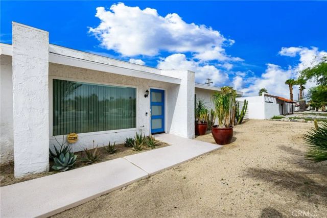 2303 N Magnolia, Palm Springs, CA 92262