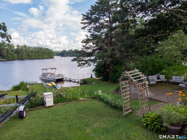 23 Totem Pole Road, Thompson, CT 06277