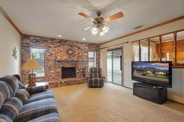 524 Nevins Dr, Lodi, CA 95242