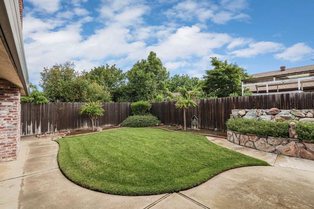 524 Nevins Dr, Lodi, CA 95242