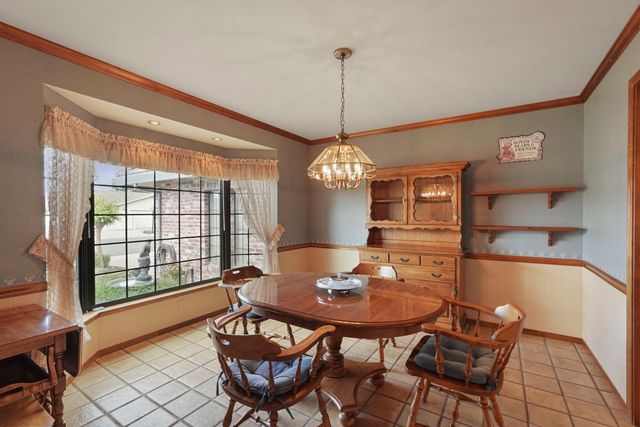 524 Nevins Dr, Lodi, CA 95242