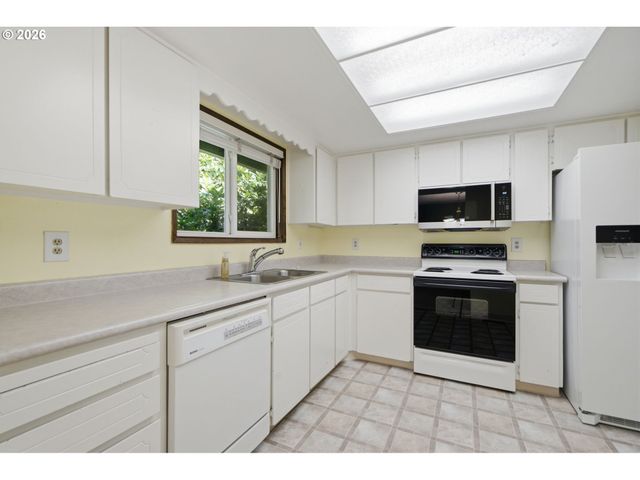11660 Sw ASHWOOD Ct, Tigard, OR 97223