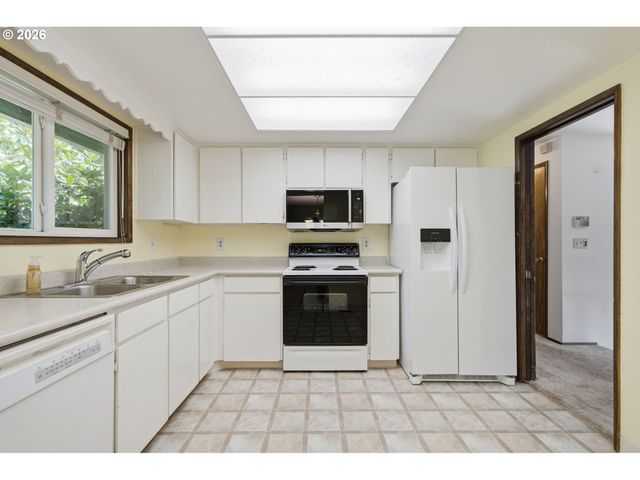 11660 Sw ASHWOOD Ct, Tigard, OR 97223