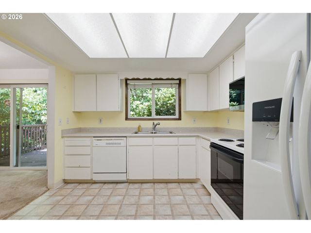 11660 Sw ASHWOOD Ct, Tigard, OR 97223