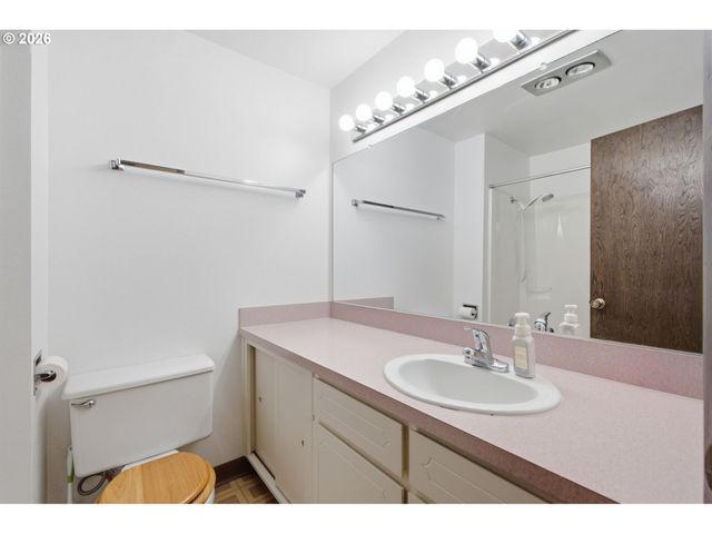 11660 Sw ASHWOOD Ct, Tigard, OR 97223