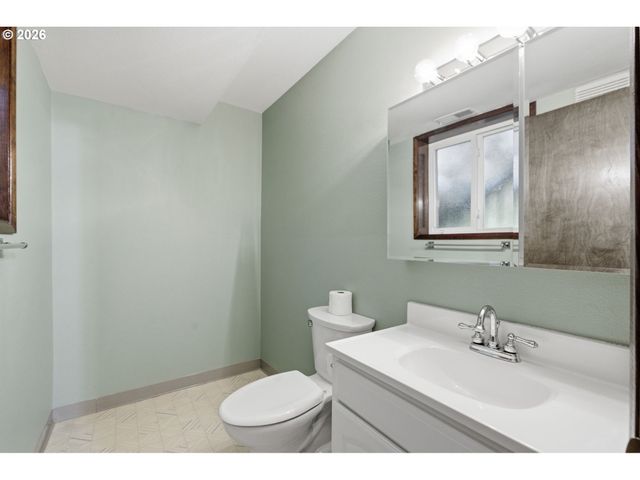 11660 Sw ASHWOOD Ct, Tigard, OR 97223