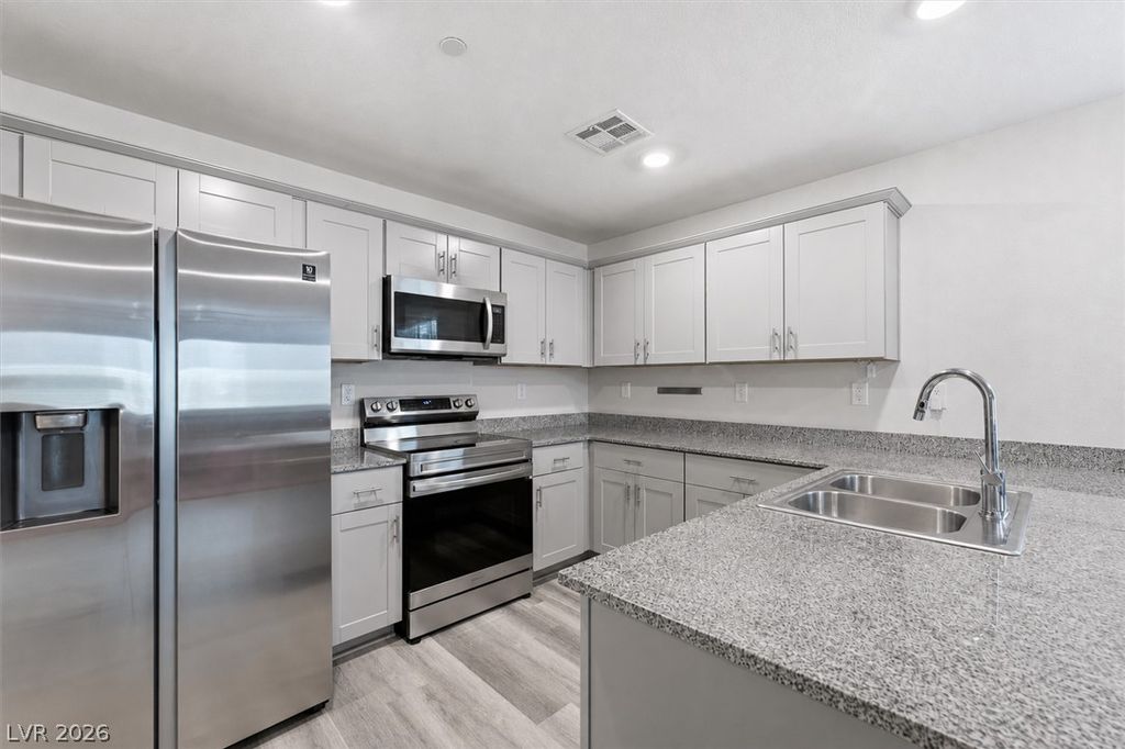 2845 Copper Wind Lane 5, Las Vegas, NV 89183 — photo 5