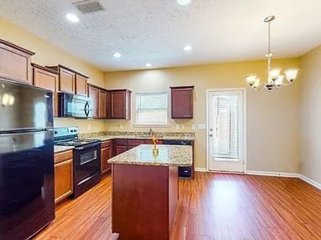 805 Lower Park Pl, Antioch, TN 37013