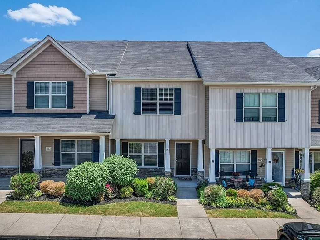 805 Lower Park Pl, Antioch, TN 37013