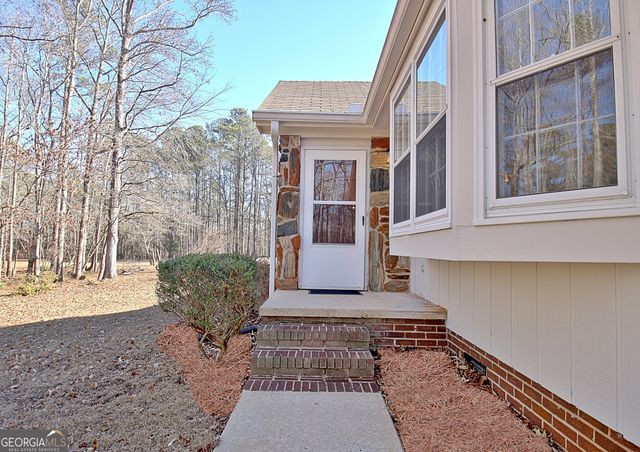 155 Dana Drive, Fayetteville, GA 30215