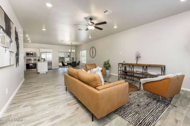 7565 Clarion Way, Las Cruces, NM 88012