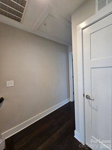 1202 Macomb Place, Charlotte, NC 28208