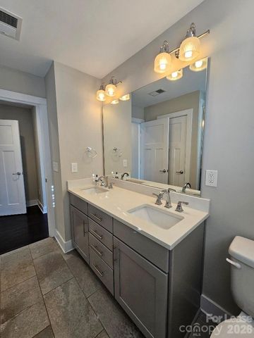 1202 Macomb Place, Charlotte, NC 28208