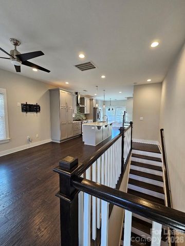 1202 Macomb Place, Charlotte, NC 28208