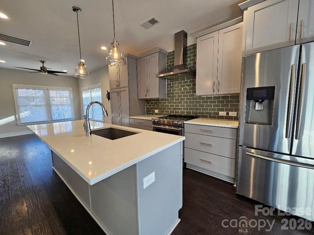 1202 Macomb Place, Charlotte, NC 28208