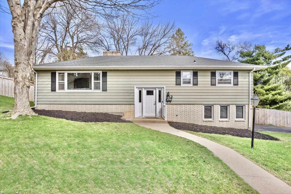 612 Roosevelt Street, Fort Atkinson, WI 53538