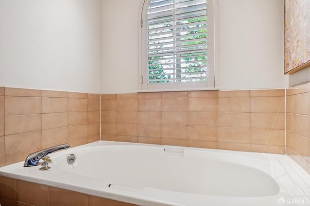 1150 Lombard Street 28, San Francisco, CA 94109