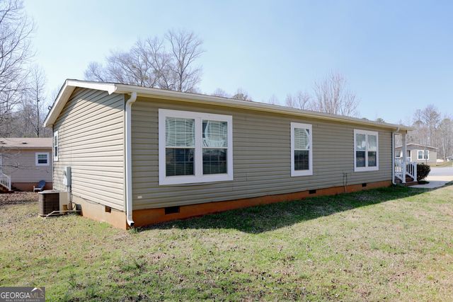 28 Redwood Circle, Newnan, GA 30263