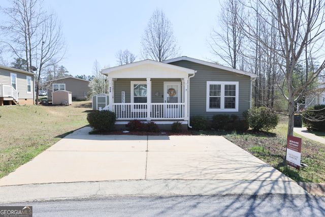 28 Redwood Circle, Newnan, GA 30263