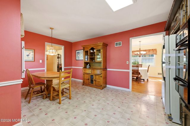 42 Hidden Stream Road, Freehold, NJ 07728