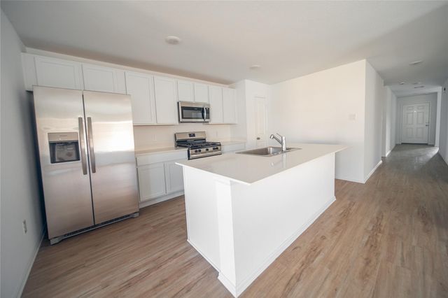 9530 Brookside Point Drive, Baytown, TX 77521