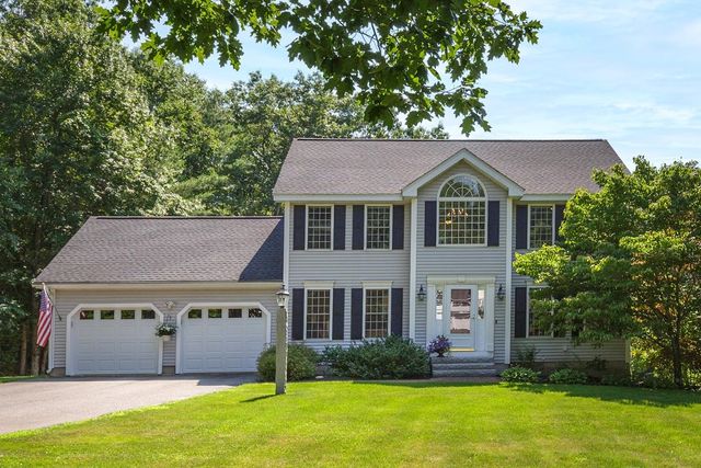 27 Aldrich Street, Litchfield, NH 03052